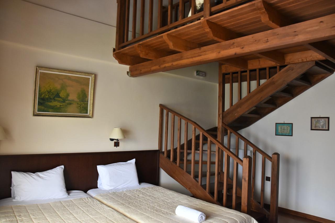 Olvios Hotel Гура Екстериор снимка