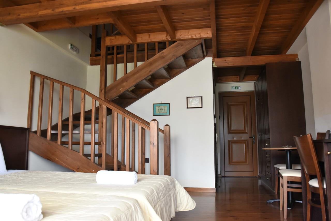 Olvios Hotel Гура Екстериор снимка